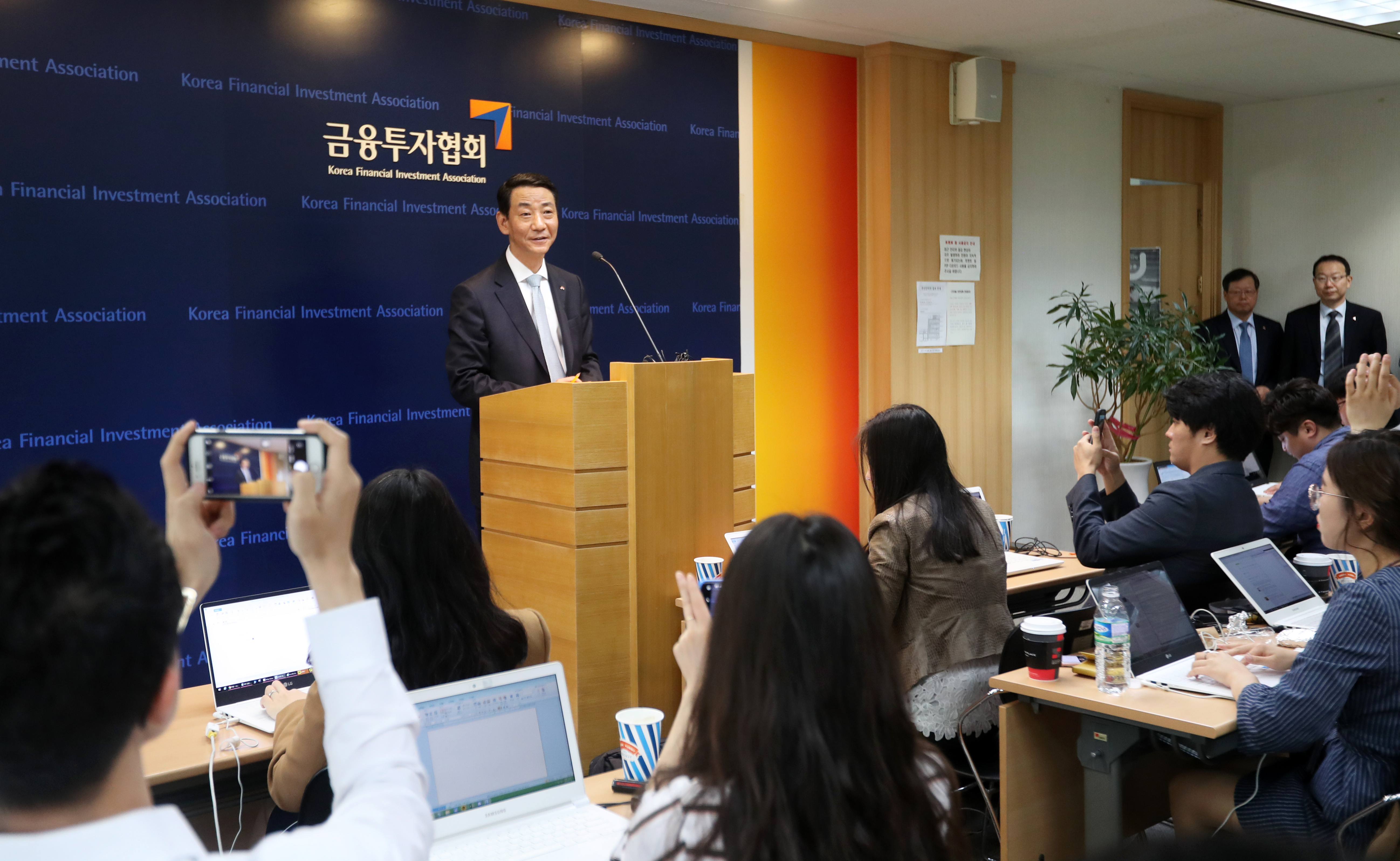 권용원 회장 취임 100일 기자간담회(2018.05.14) 장면